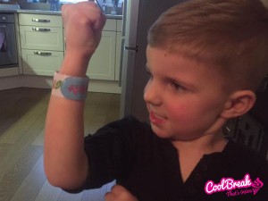 Dan laat z'n spierballen zien!